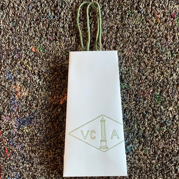 Van Cleef & Arpels Handbags - Van Cleef & Arpels Paper Bag